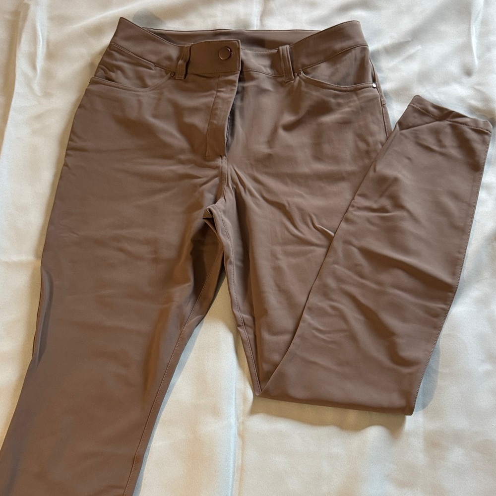 Lululemon skinny leg city pants in size 30, sage green/taupe